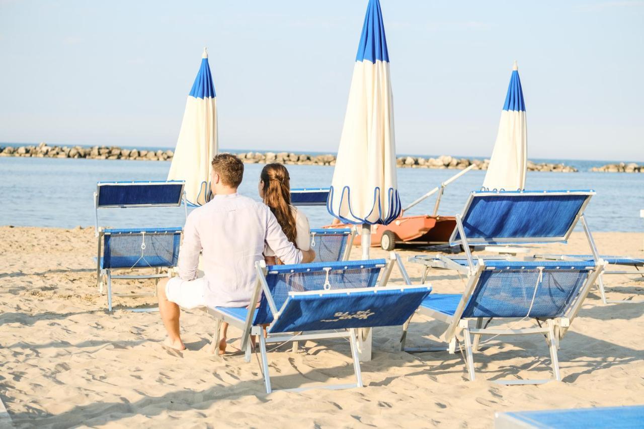 Hotel Thea Bellaria-Igea Marina Exterior foto